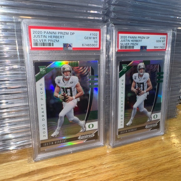 (2) 2020 Panini Prizm Justin Herbert RC Silver Prizm DP PSA 10 Gem Mint - LOT 2 - Picture 2 of 3